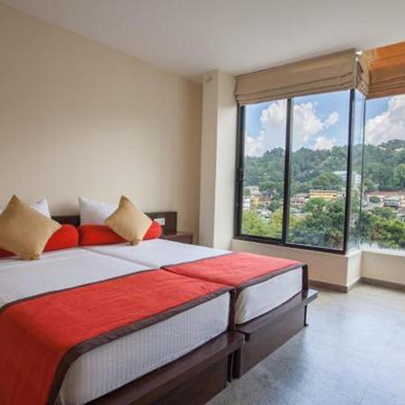 Oak Ray City Hotel Kandy Exterior photo