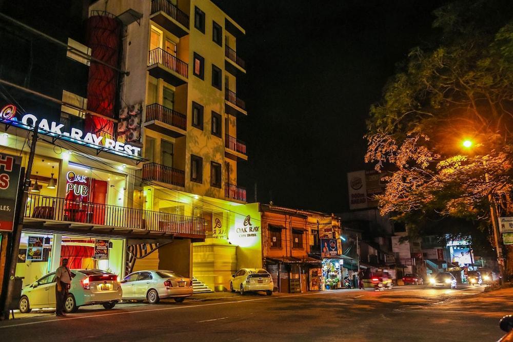 Oak Ray City Hotel Kandy Exterior photo