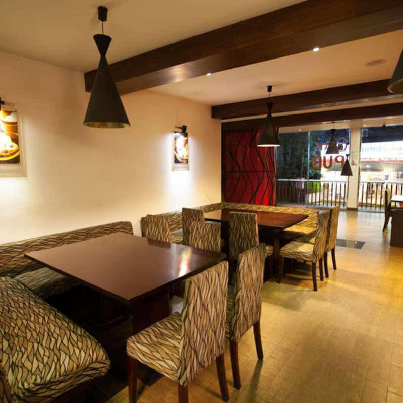 Oak Ray City Hotel Kandy Exterior photo