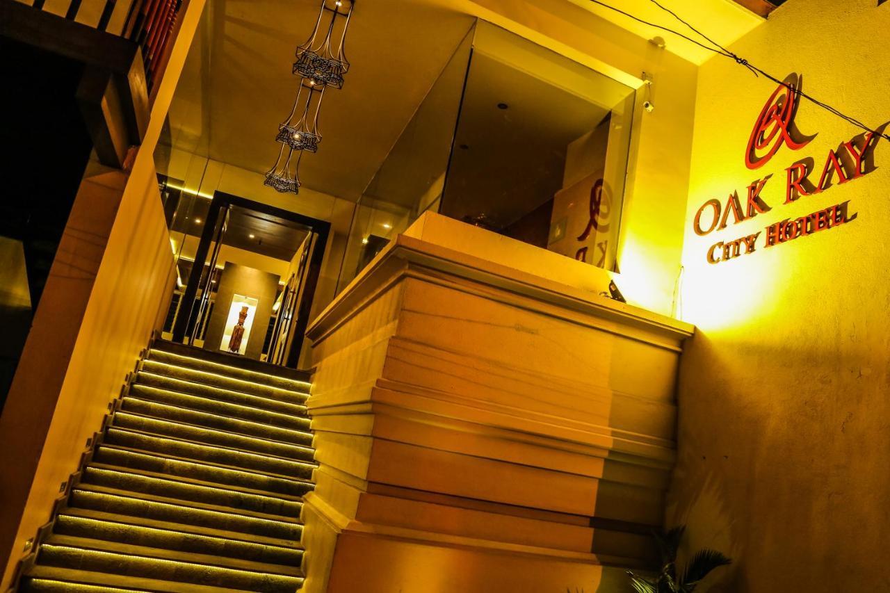 Oak Ray City Hotel Kandy Exterior photo