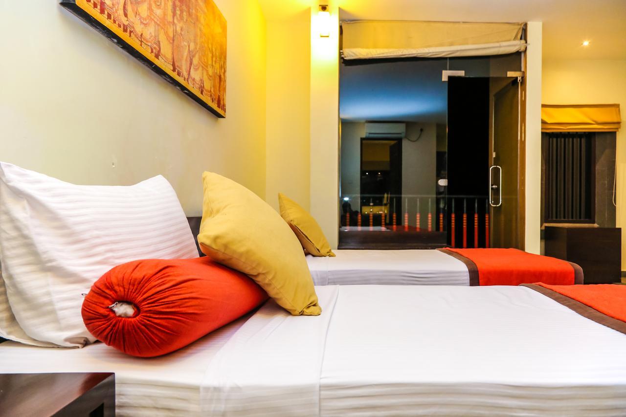 Oak Ray City Hotel Kandy Exterior photo